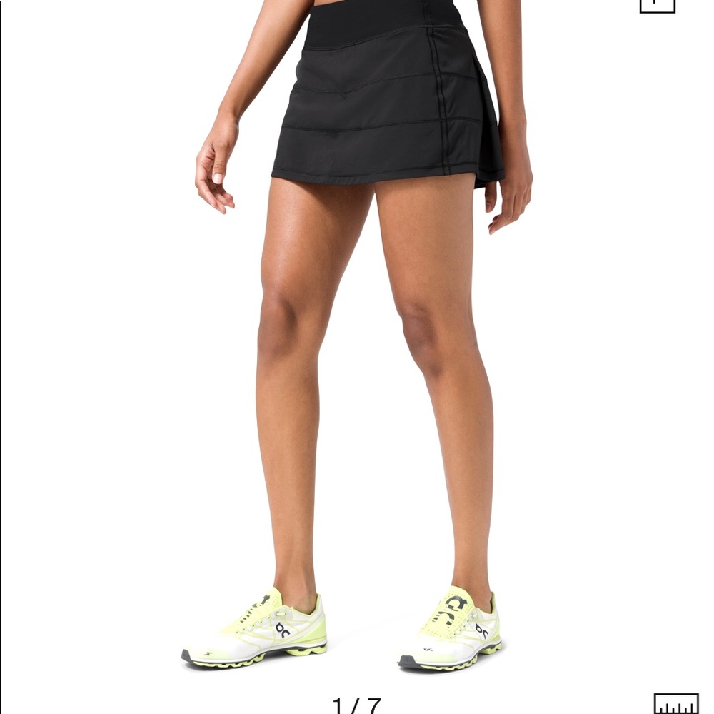 Lululemon pace rival skirt, size 2 regular length.
